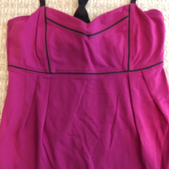 Lululemon exercise top. A line fit. Built in bra. - Picture 2 of 4